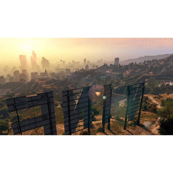 Grand Theft Auto V Enhanced & Great White Shark Ca