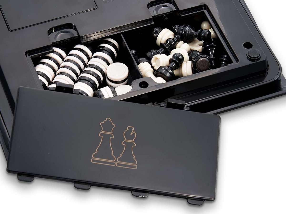 Millennium M805 Karpov Chess Computer