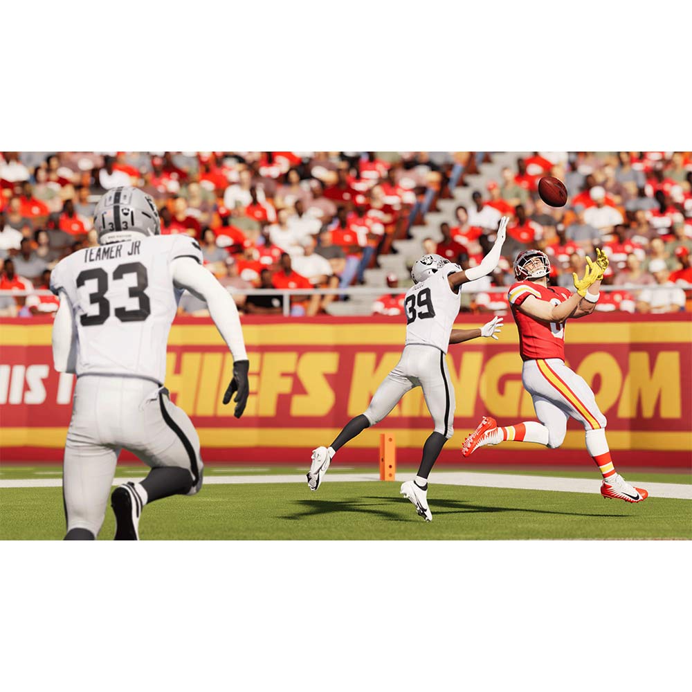 PS4MA14_madden--gen--ss_-3.jpg